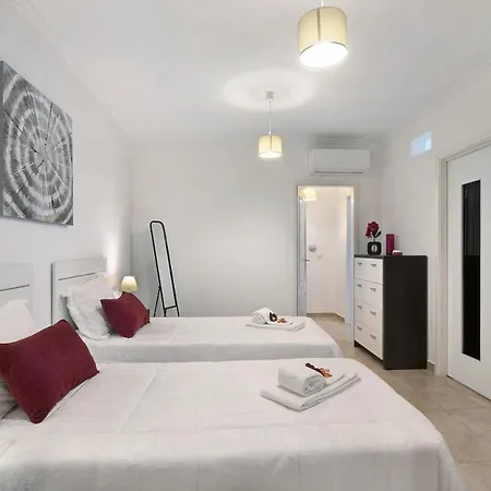 Manelito House By Sunyway Αλμπουφέιρα