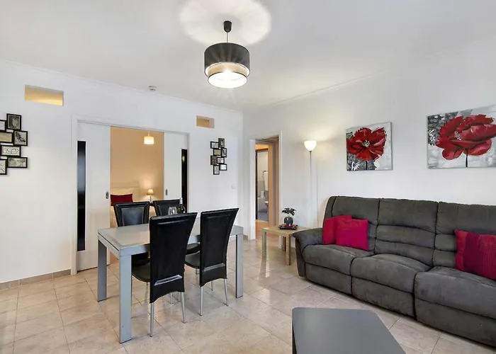 Manelito House By Sunyway Apartman